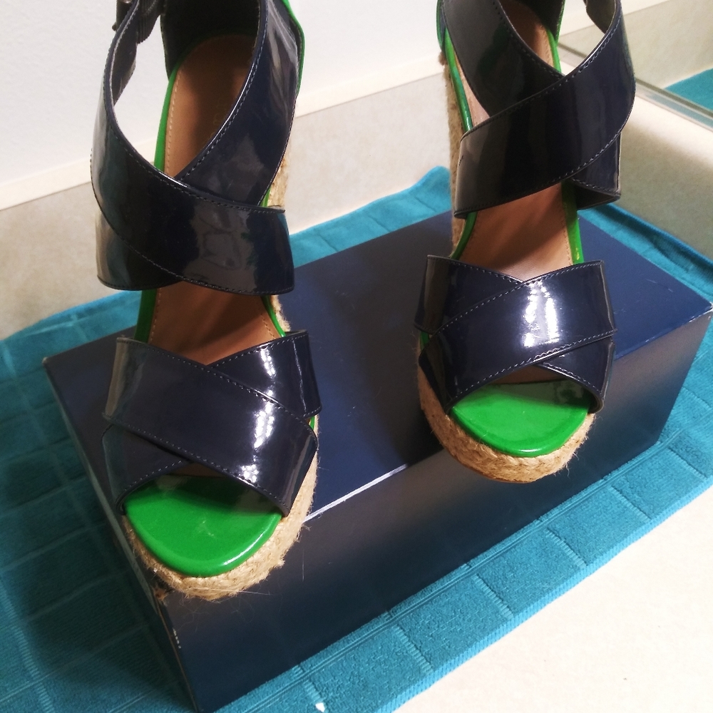 Women's shoes